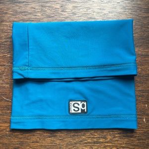 Black strap Neck warmer snowboarding